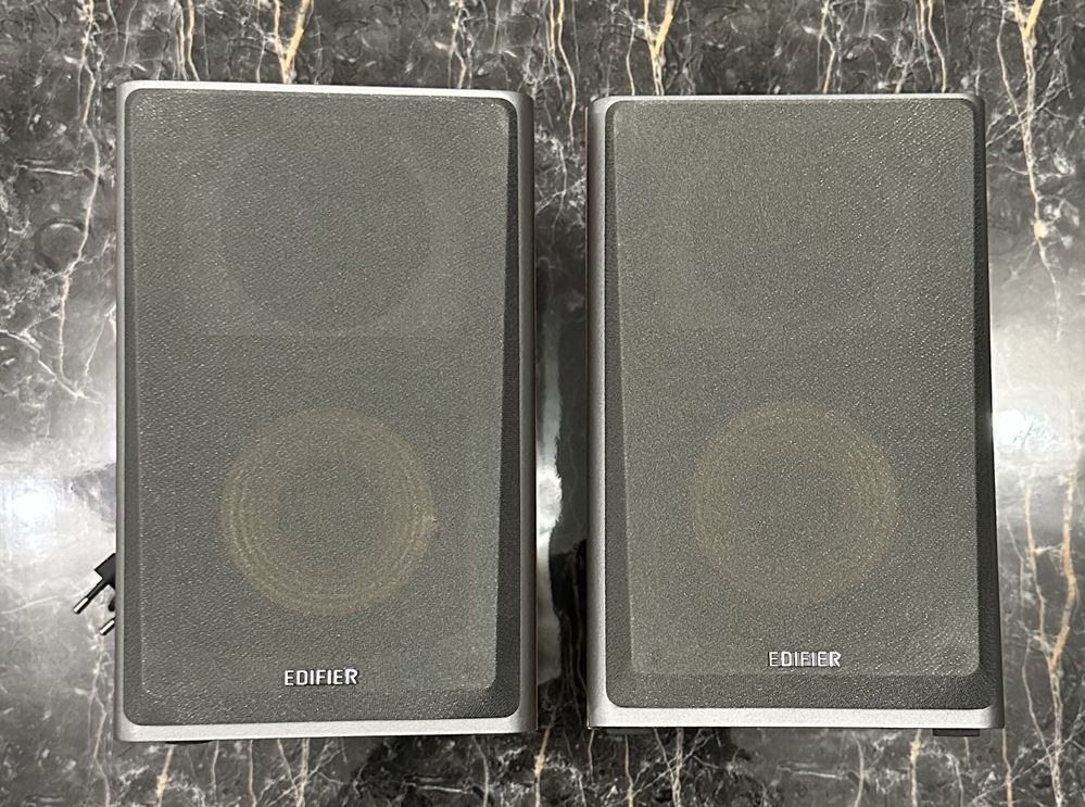 Тонколони Edifier R1000T4