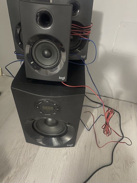 Sistem Logitech 5+1 in stare perfecta de functionare z607