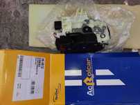 Incuietoare usa fata dreapta VW Golf / Passat / Bora , Skoda Octavia