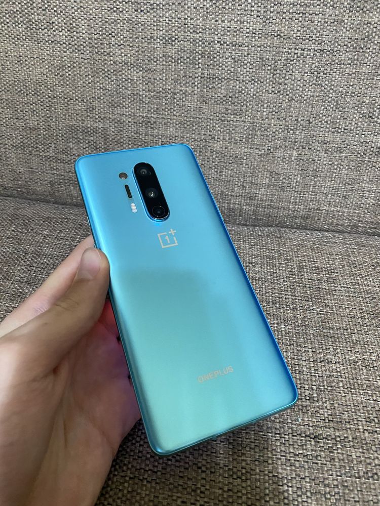 Телефон OnePlus 8 Pro