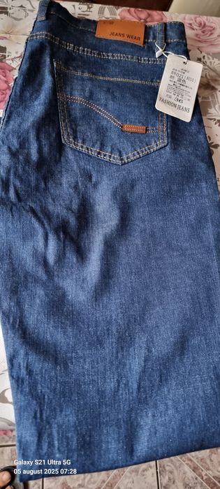 Blugi Jeans Wear