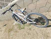 Vând bicicleta ROCKRIDER ST 100