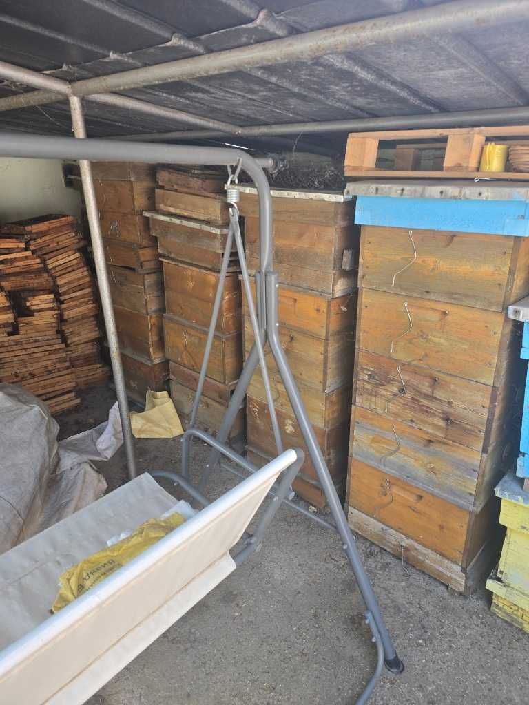 Оборудване за пчелин