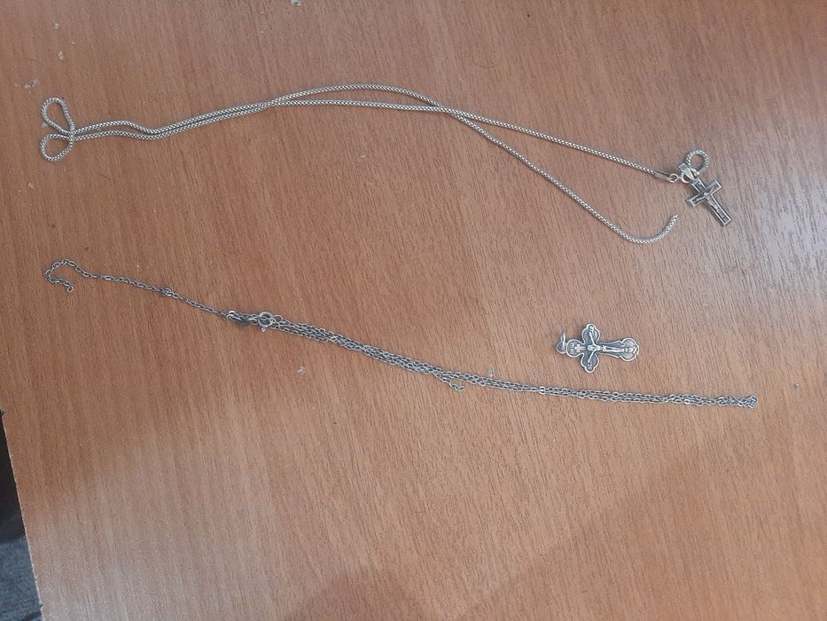 Цепочки серебряные порванные