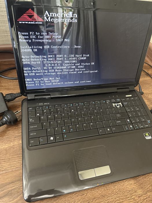 Продам ноутбук ASUS K501 (черный)