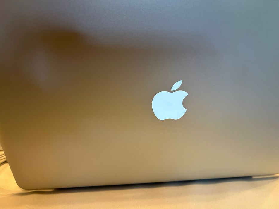 Vând laptop MacBook Pro, 2013, 15”, Retina