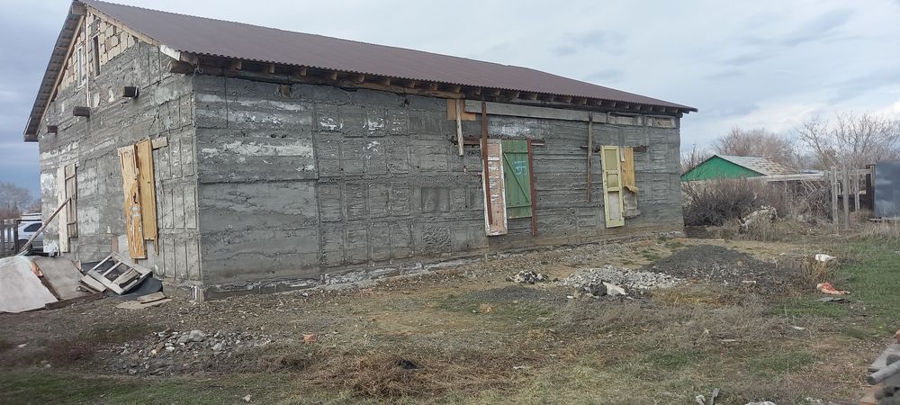 Продается недостроенный дом п.Кокпекты.