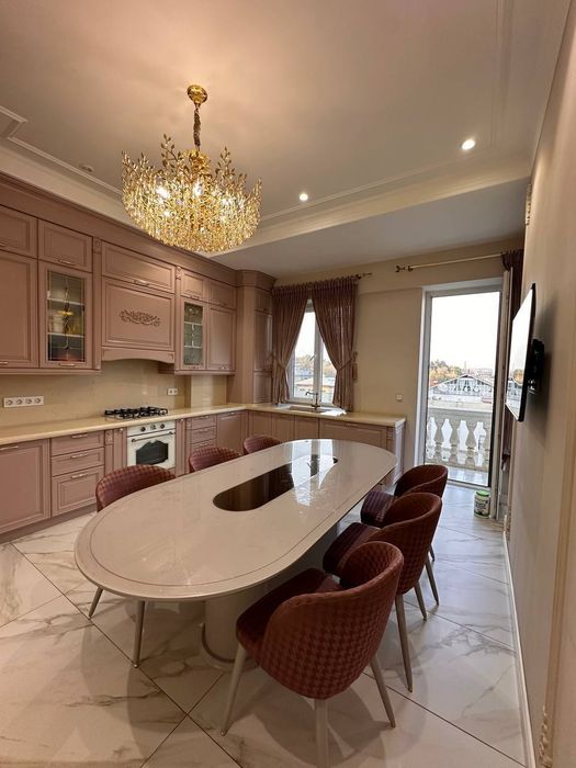 Продается 3х ком квартира, ЖК London, ор-р: Новомосковская, 133 м²