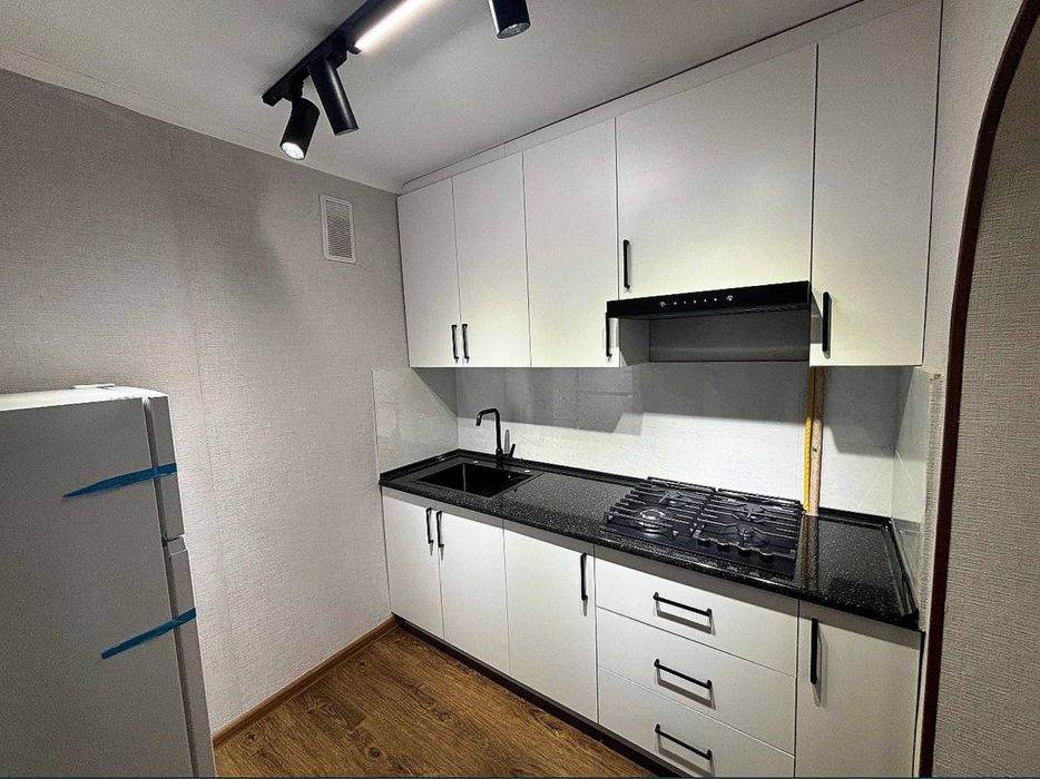 В аренду трёхкомнатной квартиры после ремонта.550 $. Лисунова