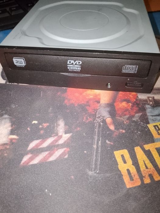 Дисковод для компьютера.