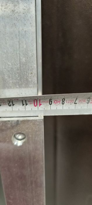 Регулируема стойка за монтаж на соларни панели под наклон