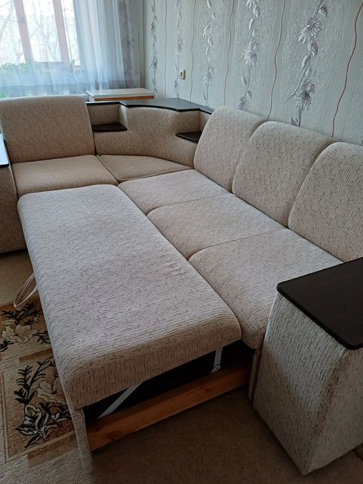 Угловой диван б/у