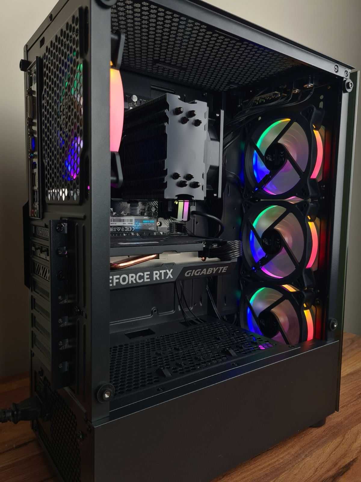 Нов / Гаранция ( RTX 5060 / Ryzen 5) Геймърски