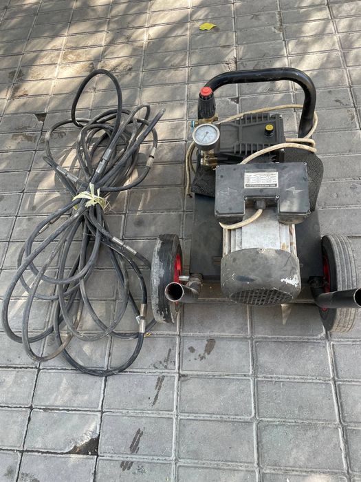 Nikel Karcher Sotiladi