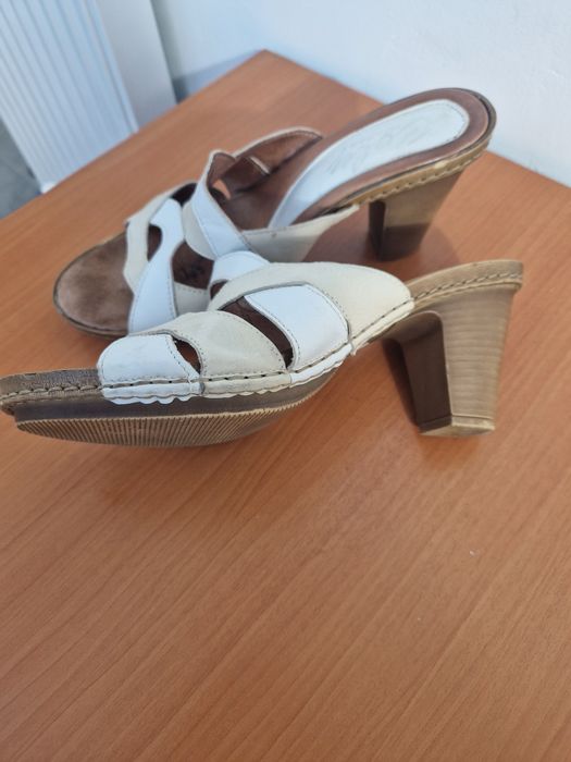 Papuci de vara  din piele naturala