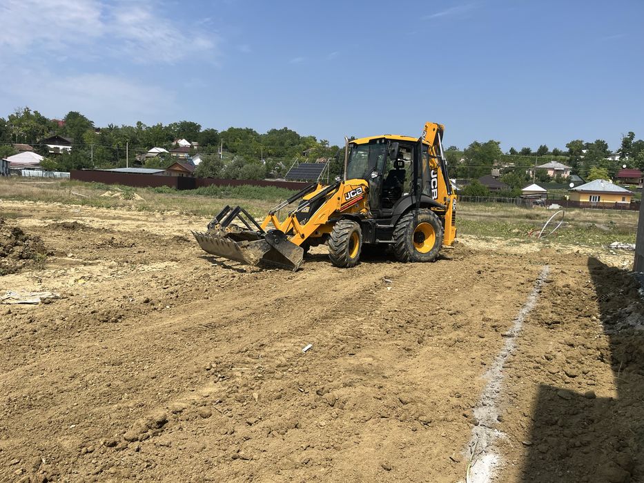 Inchiriez buldoexcavator