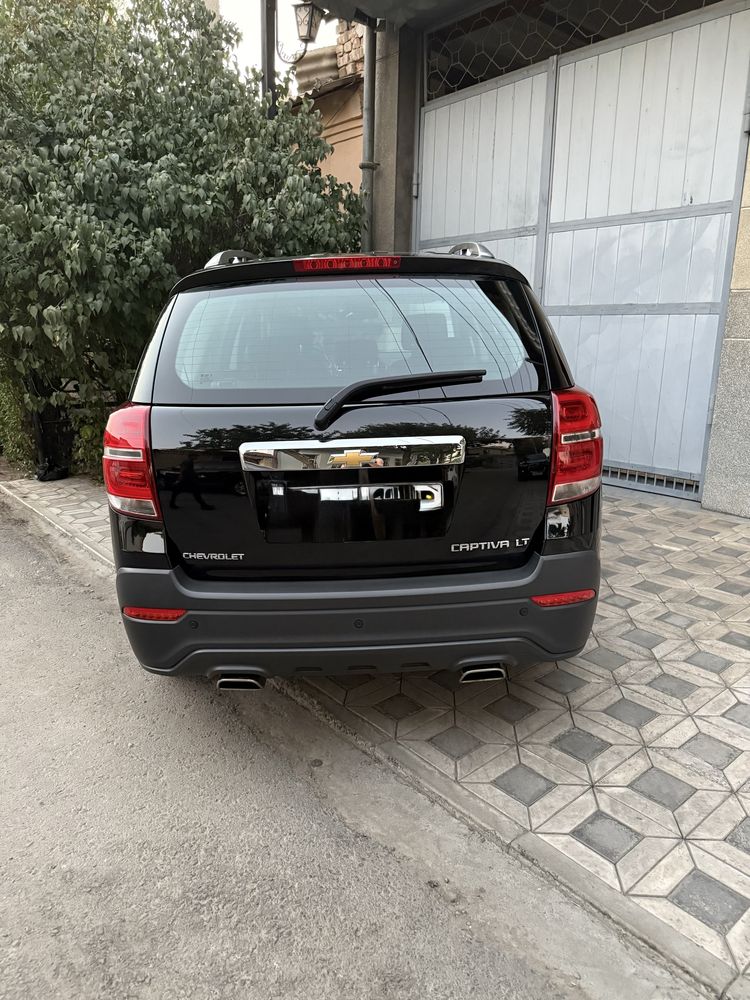 Chevrolet captiva 4