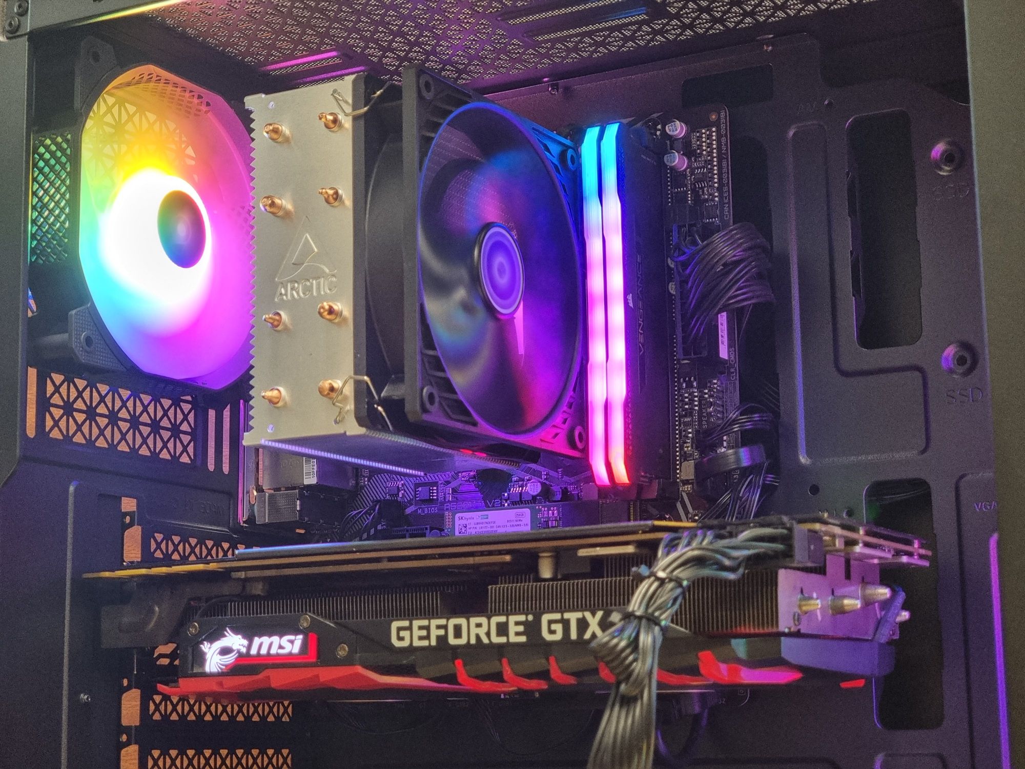 Геймърски Компютър/R7 5700G/16GB RAM/NVME-256+2TB/GTX 1080TI 11GB
