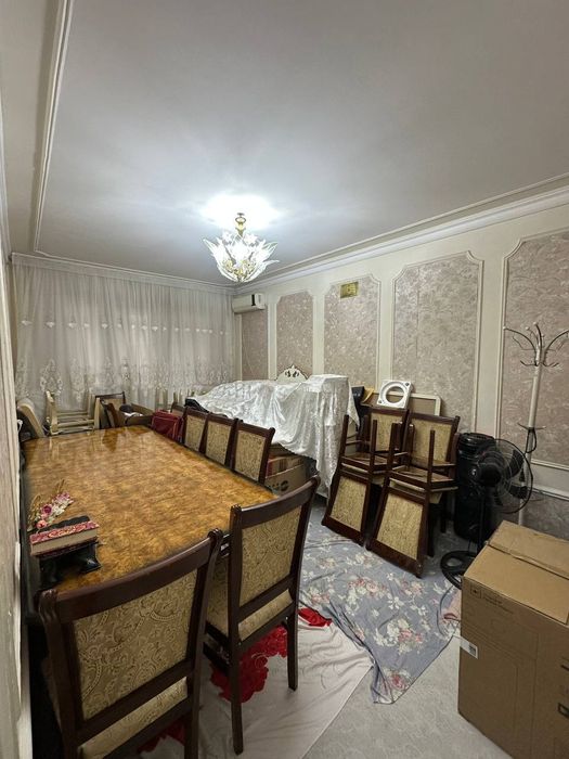 Qoraqamish 2/5 3/3/4 sredni remont 70m2