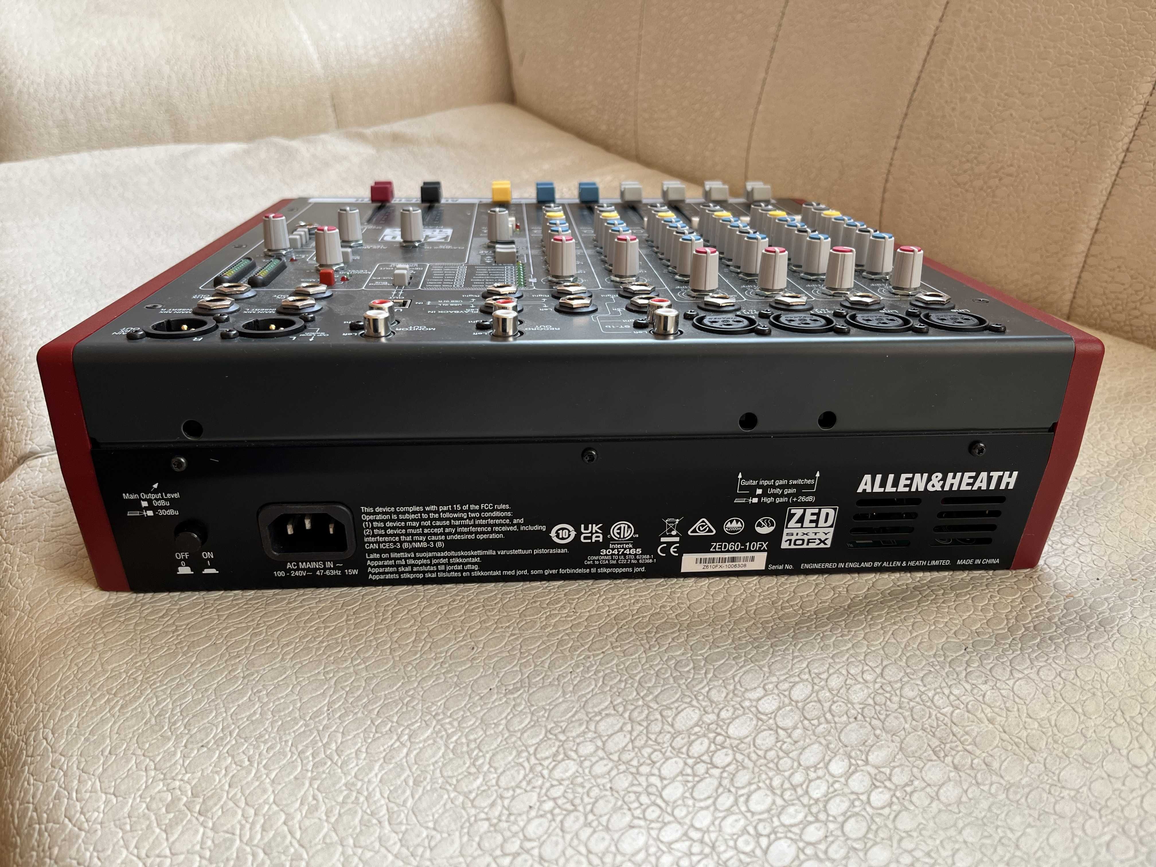 Allen & Heath ZED60-10F Аудио миксер, мишпулт, смесител