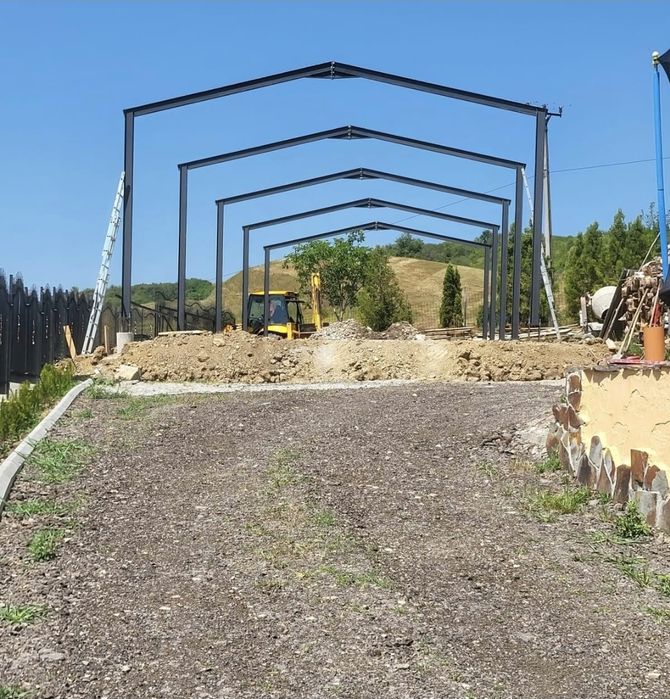 Hale metalice din stoc 10x30x4m