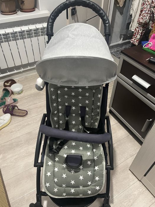 Продам прогулочную коляску