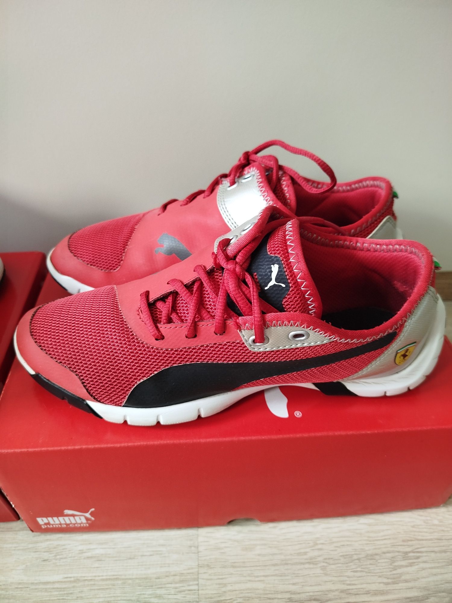 Маратонки Puma номер 36