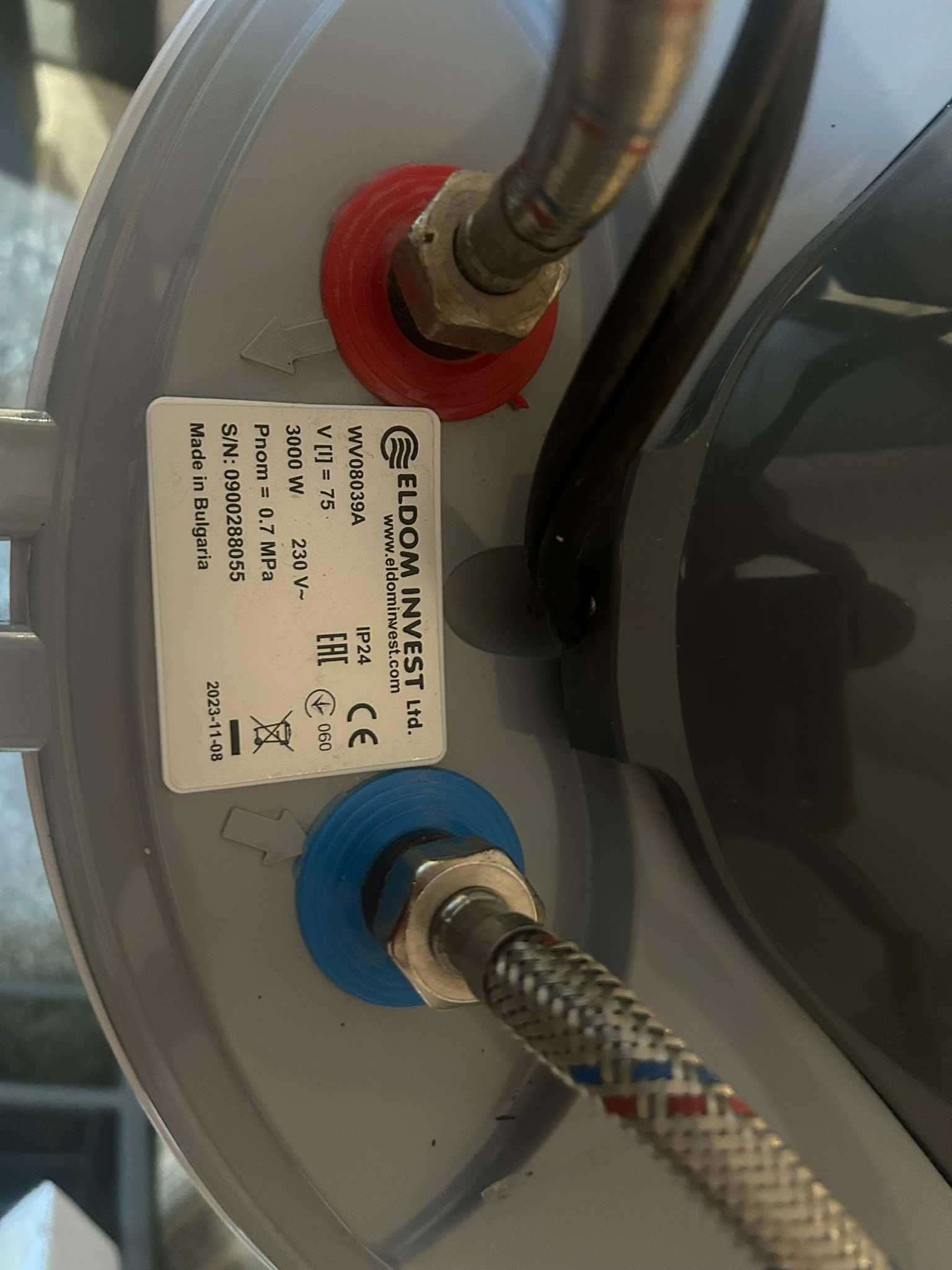 Продавам бойлер Елдом 80, 3 kW, емайлиран, с аноден тестер