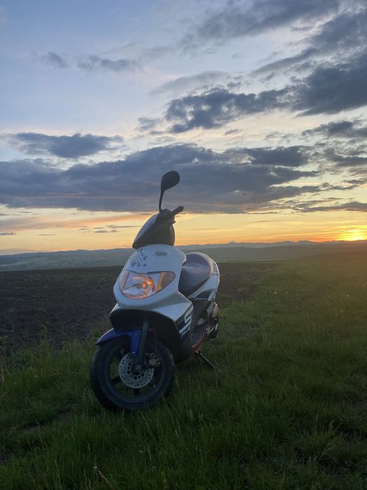 Vând Daelim S 49cc cu Acte !