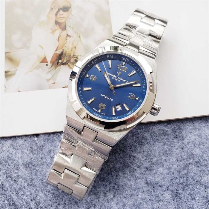 Vacheron Constantin Overseas с автоматичен механизъм