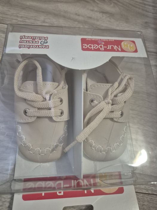 Pantofi bebe,marimea 17