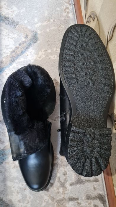 Продам зимние сапоги