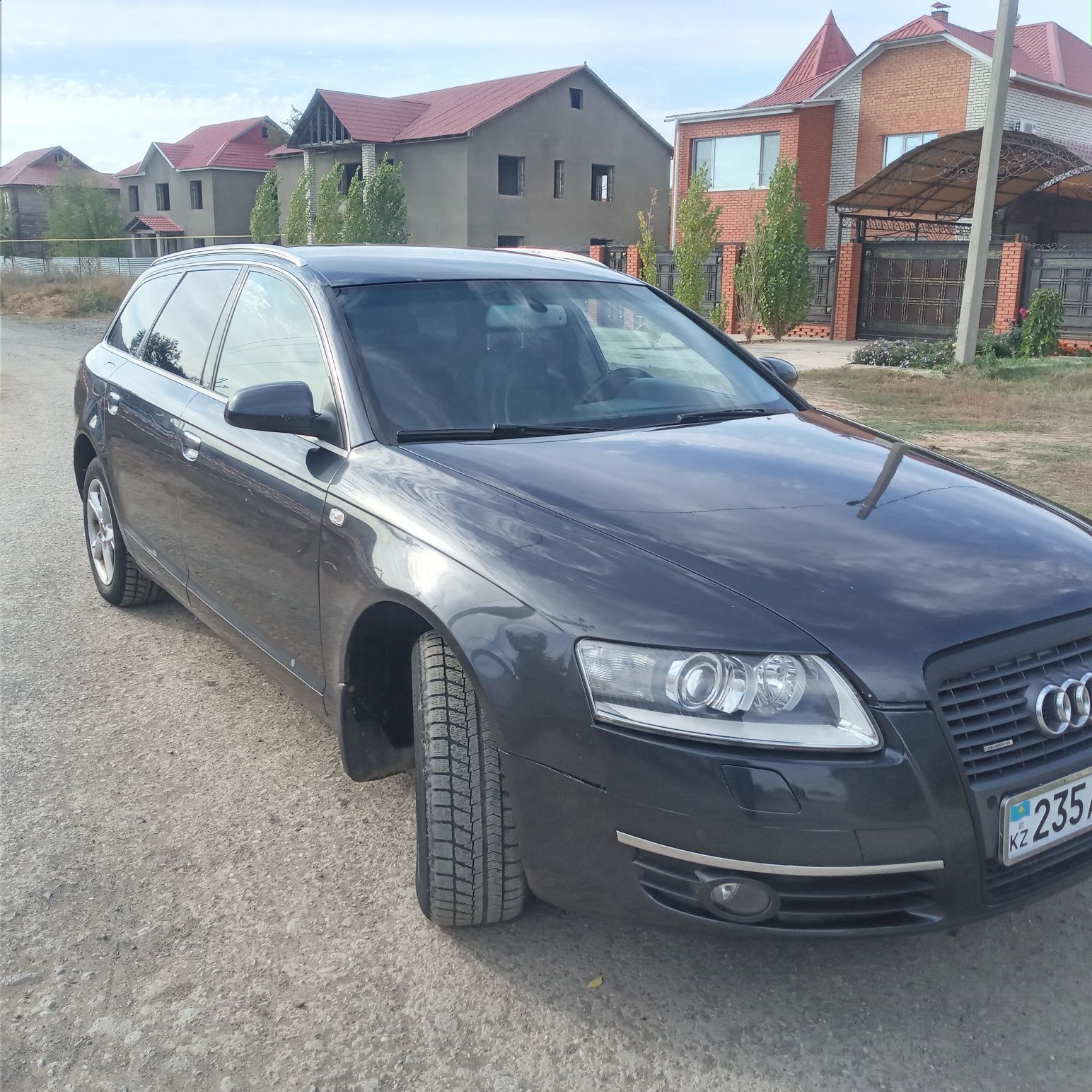 Продам Audi A6 C6 2006г. V6 3.2 Avant Quattro АКПП в отличном состояни