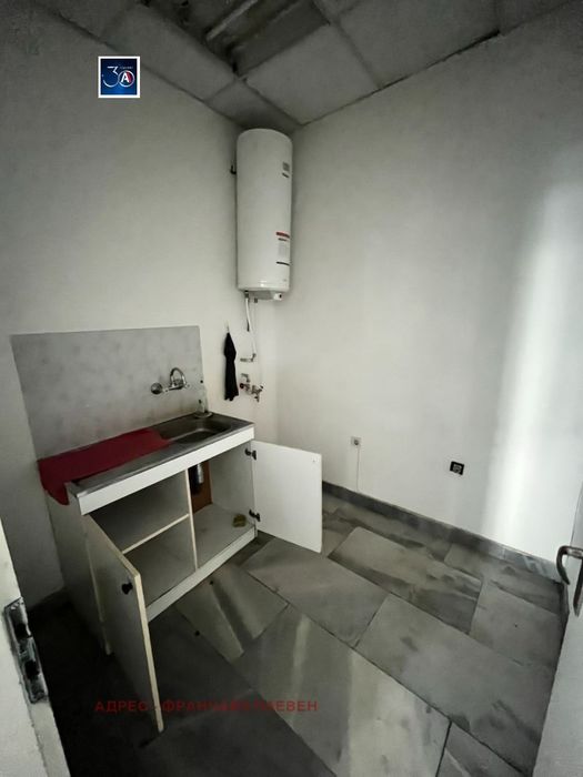 Продава се Офис в Ловеч, Център - 58 кв.м за 863 €/кв.м - Снимка #4