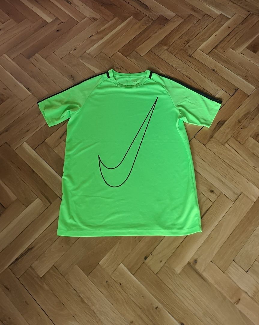 Оригинални мъжки тениски Adidas и Найк размер S