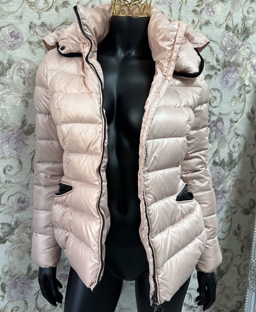 Грейка Moncler