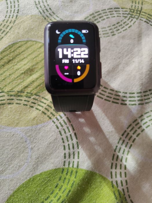 Продавам часовник