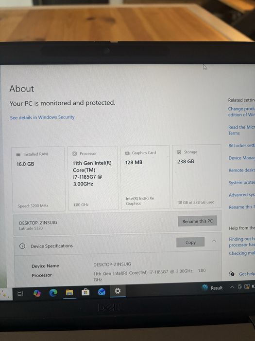 Dell Latitude 5320• i7-11Th gen• (Generatia 11)• 13 inch• geanta noua•