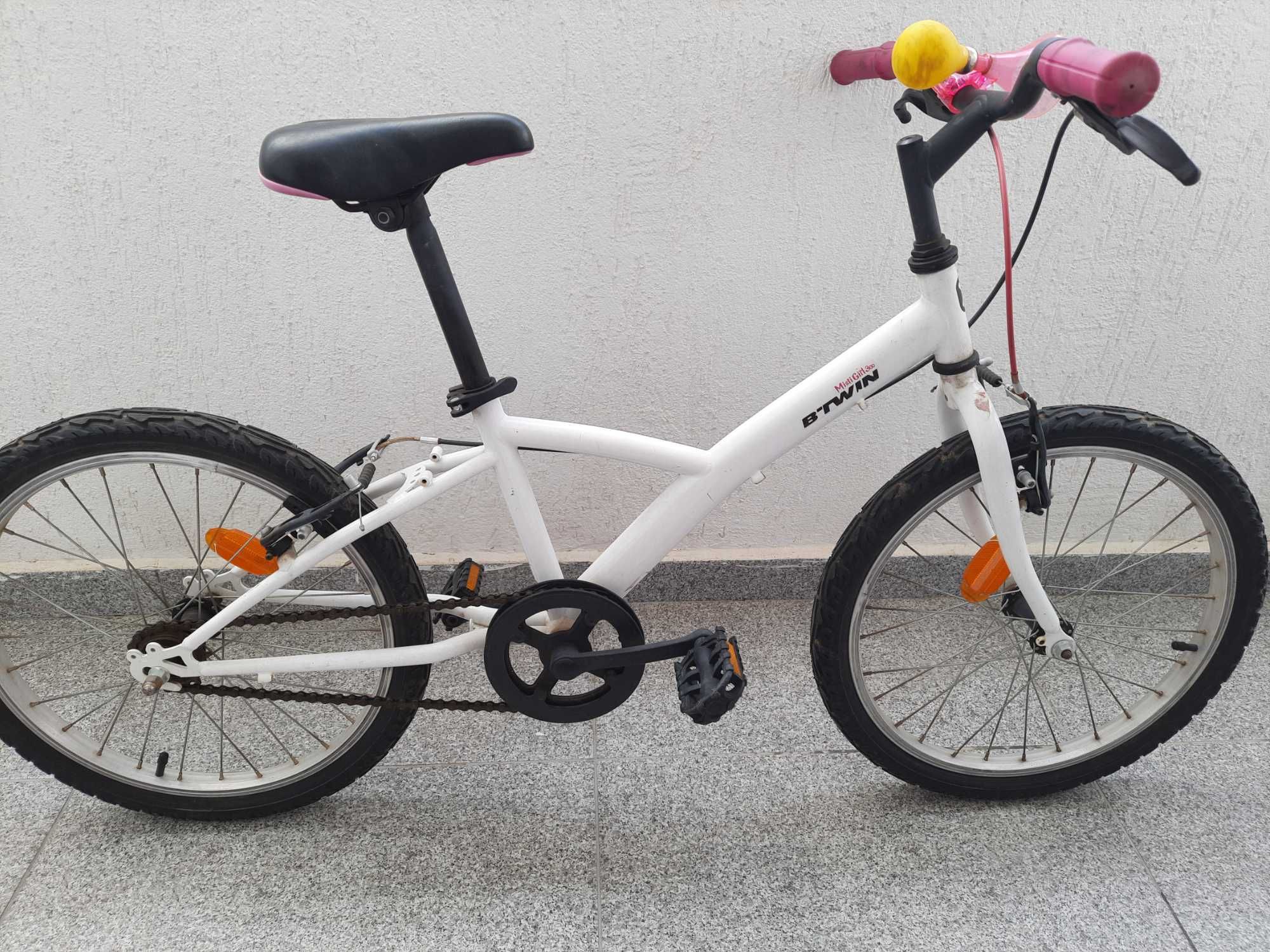 Bicicleta pentru copii.