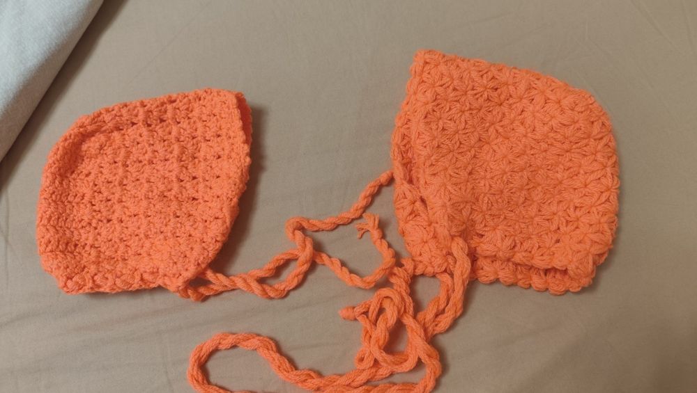 Бебешки нови плетени дрешки