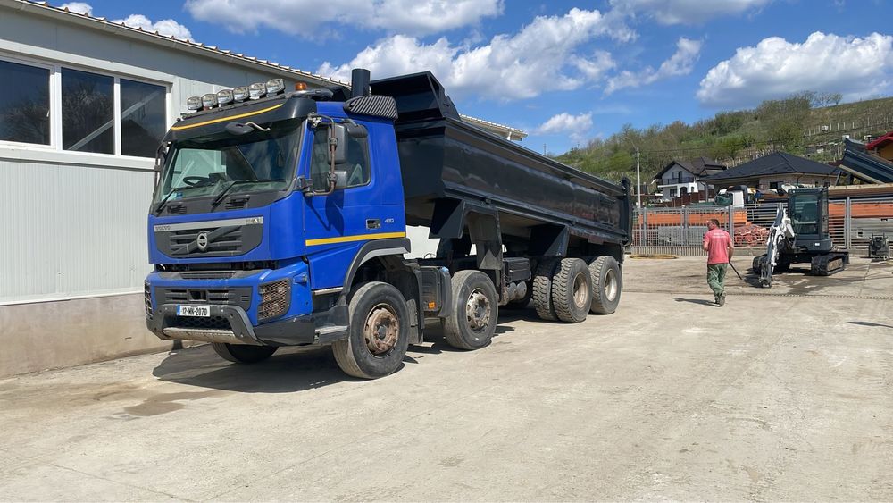 Volvo basculabil 8x4 volan pe dreapta