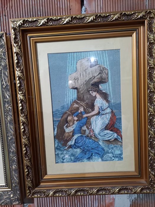 Vând tablouri goblen ,cusute manual!