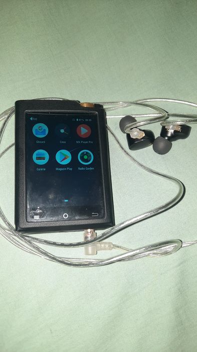 Mp4 player cu dac ess sabre+amplificator intern+căști mondrop chu 2