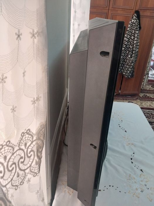 Tilivizor sotiladi xolati yaxshi ishlaydi 42