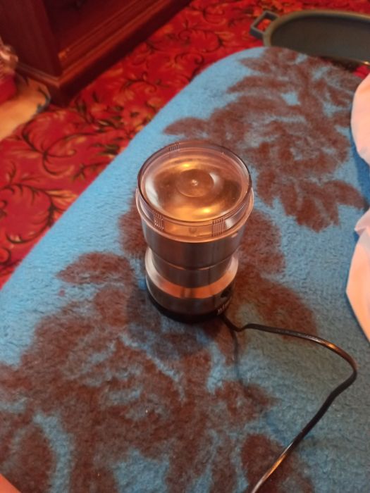 Срочно продам Кофемолку