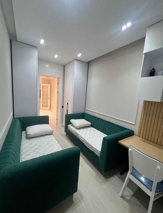 Сдаётся 3х ком квартира на улице Чехова, ор-р: клиника Федорович,108м²