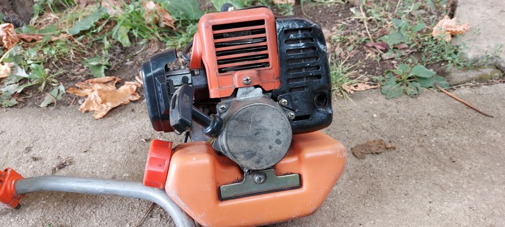 Motor motocoasa Tanaka,motofoarfeca