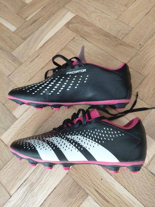Бутонки Adidas Predador 35номер