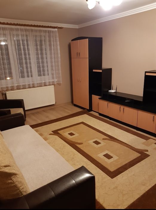 Închiriez apartament cu 1 cameră Carei