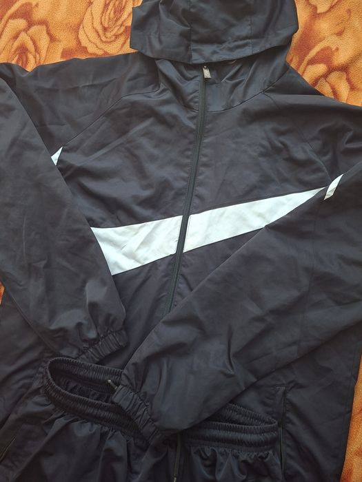 Черен екип на Nike